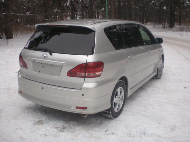 2001 Toyota Ipsum