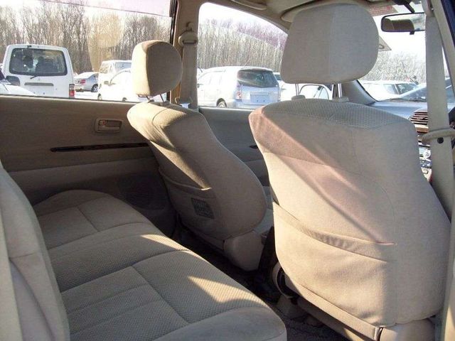 2001 Toyota Ipsum