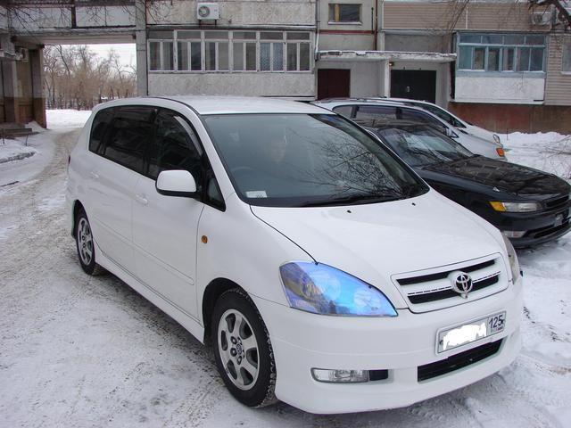 2001 Toyota Ipsum
