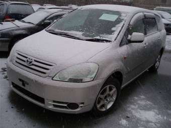 2001 Toyota Ipsum