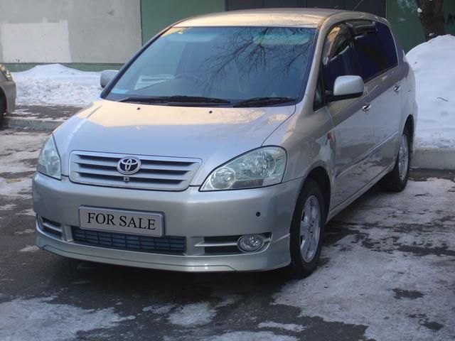 2001 Toyota Ipsum