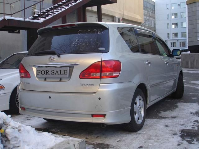 2001 Toyota Ipsum