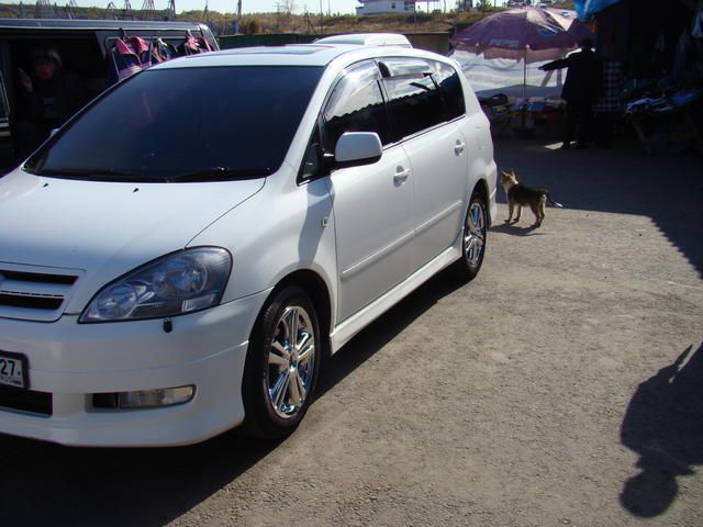 2001 Toyota Ipsum