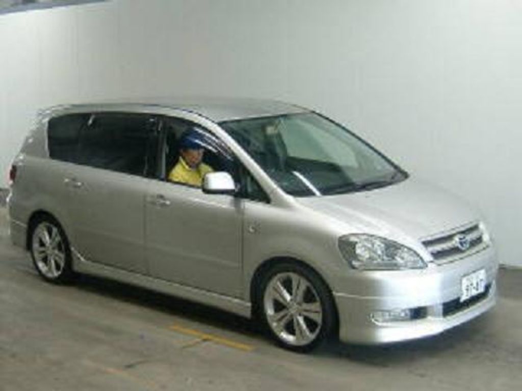 2001 Toyota Ipsum