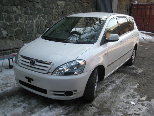 2001 Toyota Ipsum