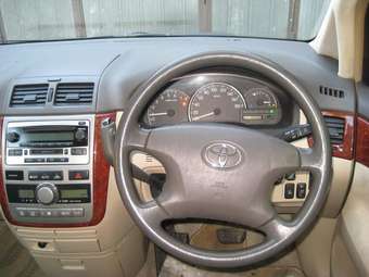 Toyota Ipsum