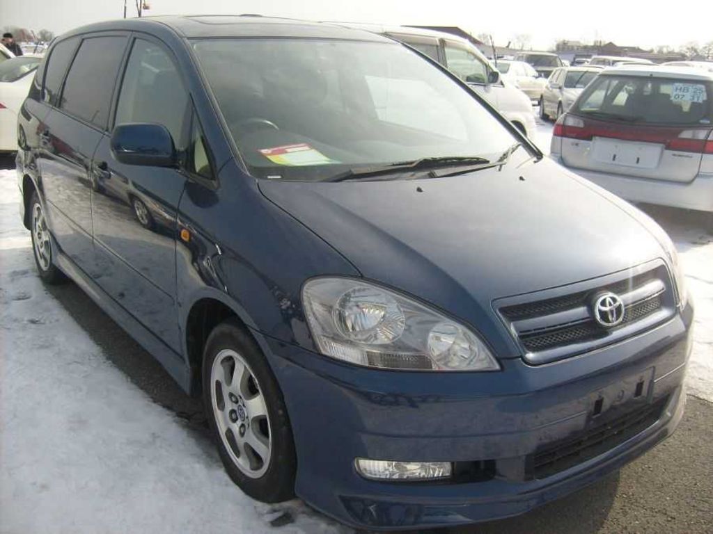 2001 Toyota Ipsum
