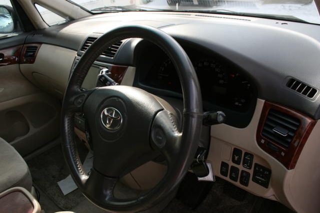 2001 Toyota Ipsum