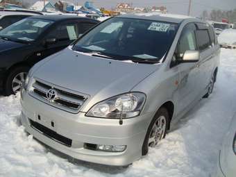 2001 Toyota Ipsum