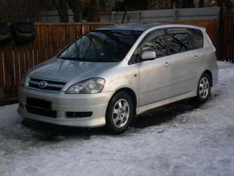 2001 Toyota Ipsum