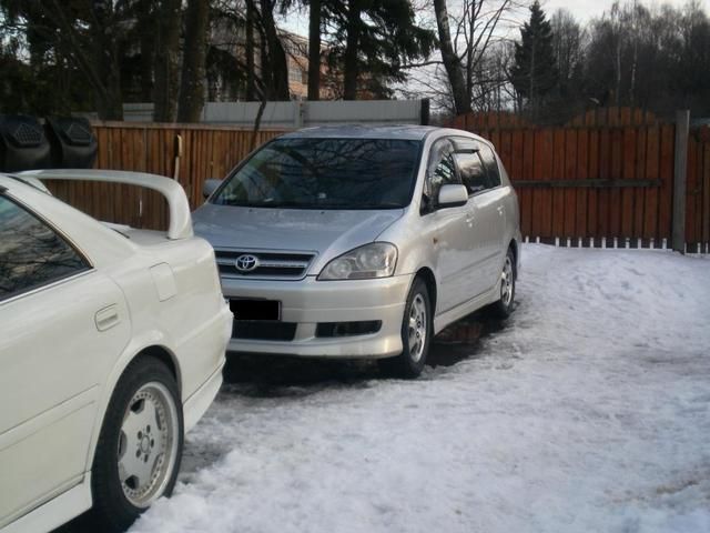 2001 Toyota Ipsum