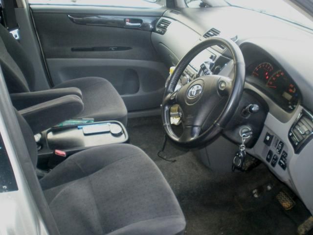 2001 Toyota Ipsum