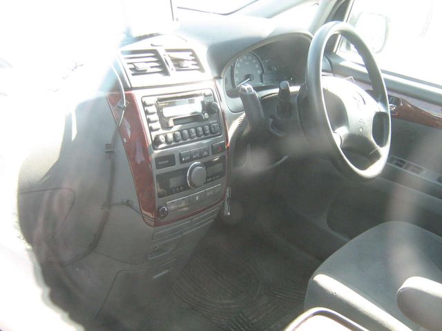 2001 Toyota Ipsum