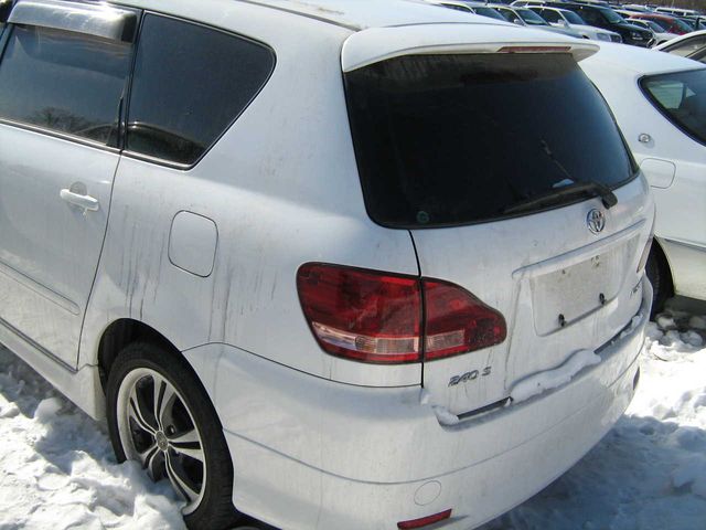 2001 Toyota Ipsum
