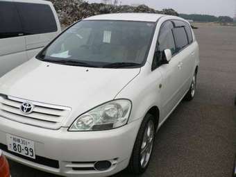 2001 Toyota Ipsum