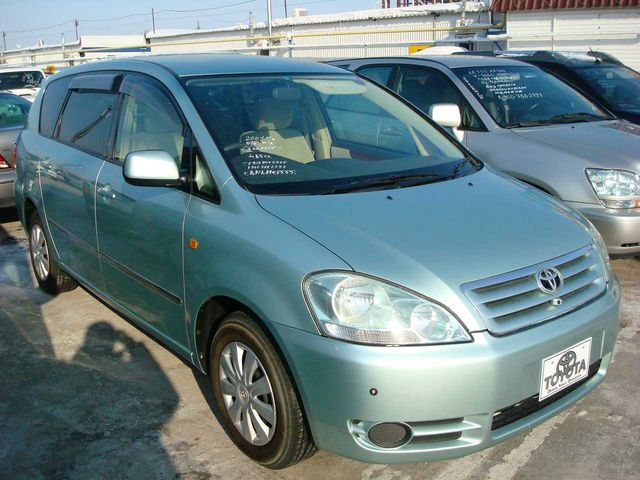 2001 Toyota Ipsum