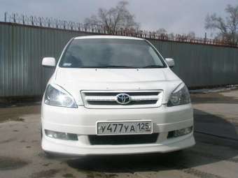 2001 Toyota Ipsum