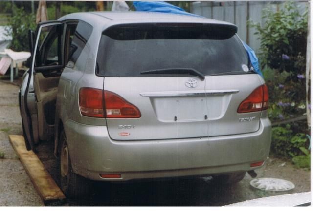 2001 Toyota Ipsum