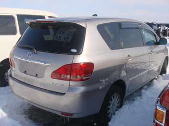 Toyota Ipsum