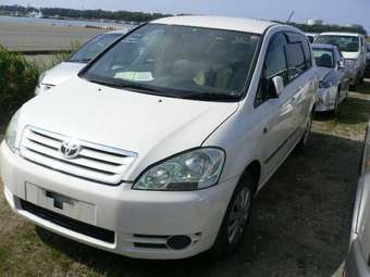 2001 Toyota Ipsum