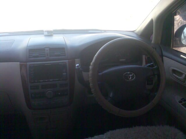 2001 Toyota Ipsum