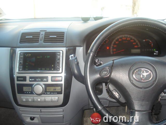 2001 Toyota Ipsum