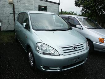 2001 Toyota Ipsum