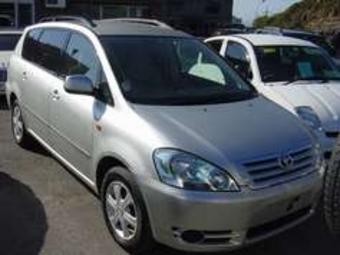 2001 Toyota Ipsum