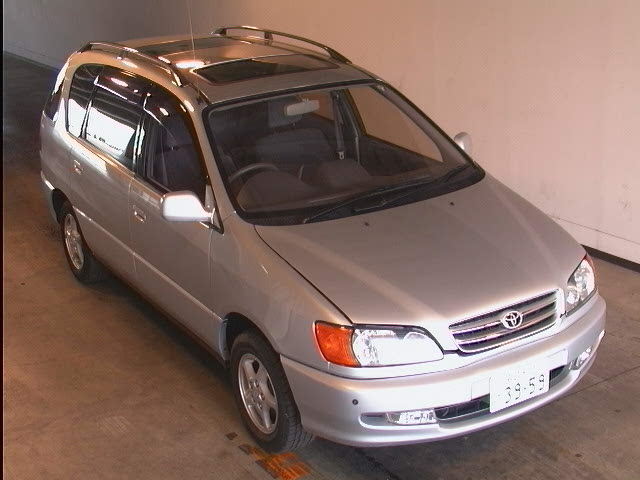 2001 Toyota Ipsum Pictures