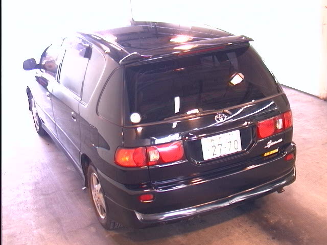 2001 Toyota Ipsum Photos