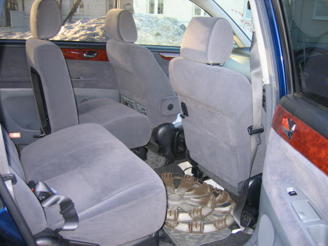 2001 Toyota Ipsum Pictures