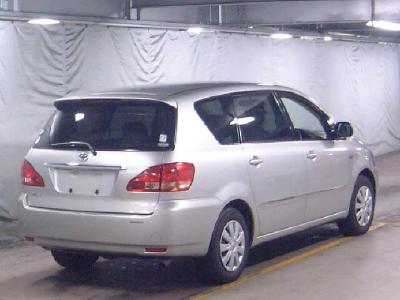 2001 Toyota Ipsum Pictures