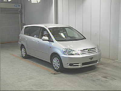 2001 Toyota Ipsum Images