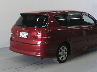 2001 Toyota Ipsum Photos