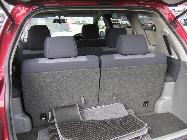 2001 Toyota Ipsum Photos