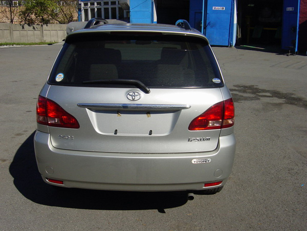 2001 Toyota Ipsum Wallpapers