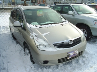 2001 Toyota Ipsum