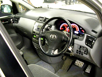 2001 Toyota Ipsum Images