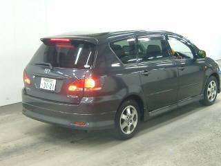 2001 Toyota Ipsum Pictures