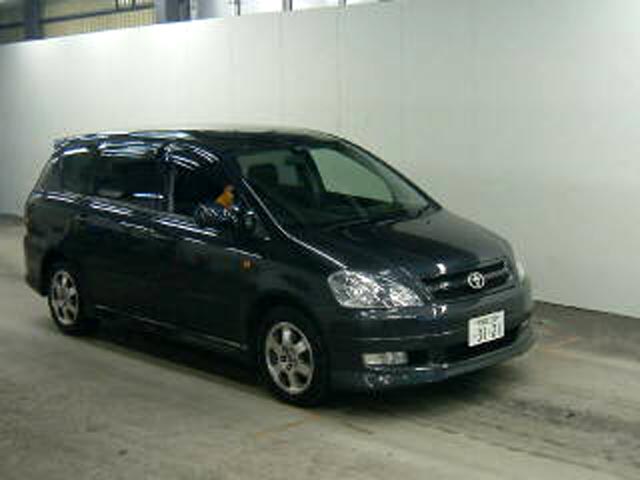 2001 Toyota Ipsum Pictures