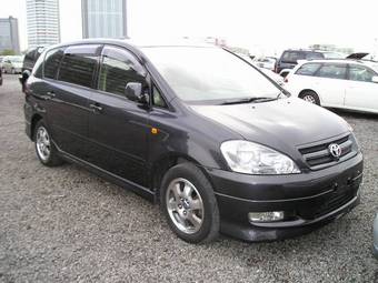 2001 Toyota Ipsum Images