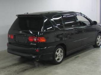 2001 Toyota Ipsum Images