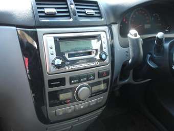 2001 Toyota Ipsum Photos