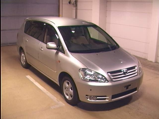 2001 Toyota Ipsum