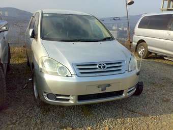 2001 Toyota Ipsum