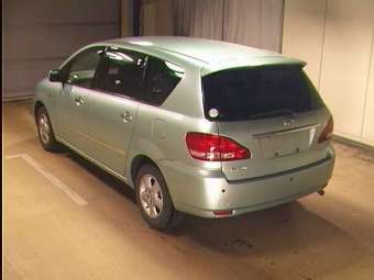 2001 Toyota Ipsum