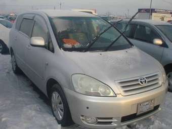 2001 Toyota Ipsum