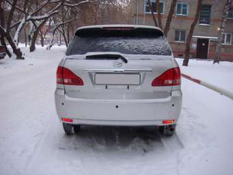 2001 Toyota Ipsum Photos