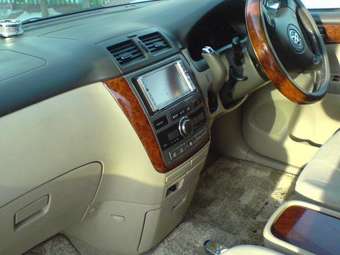 2001 Toyota Ipsum Pics