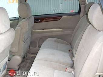2001 Toyota Ipsum Pictures